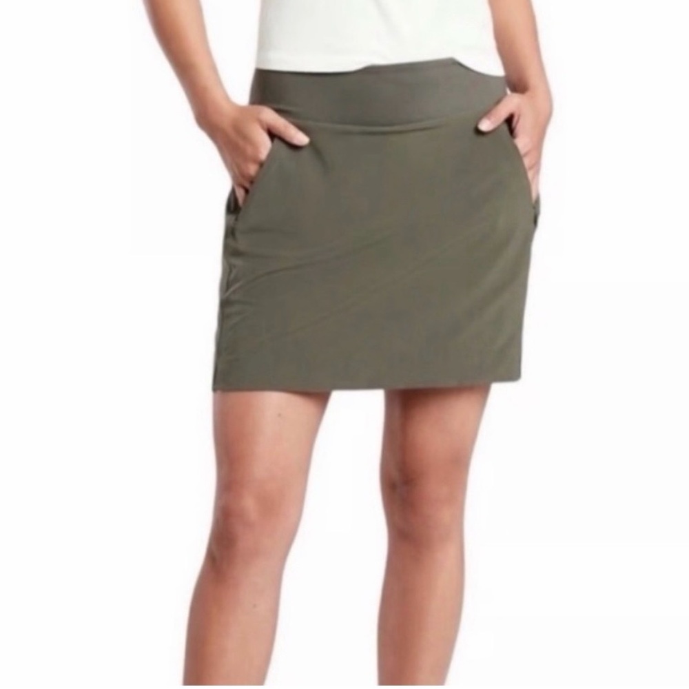 Athleta Olive Mini SoHo Skort